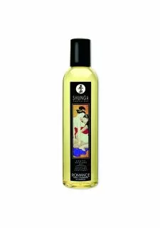 Shunga Massage Oil Romance (Strawberry Wine)