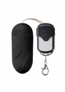 Shots Toys Ribbed Egg